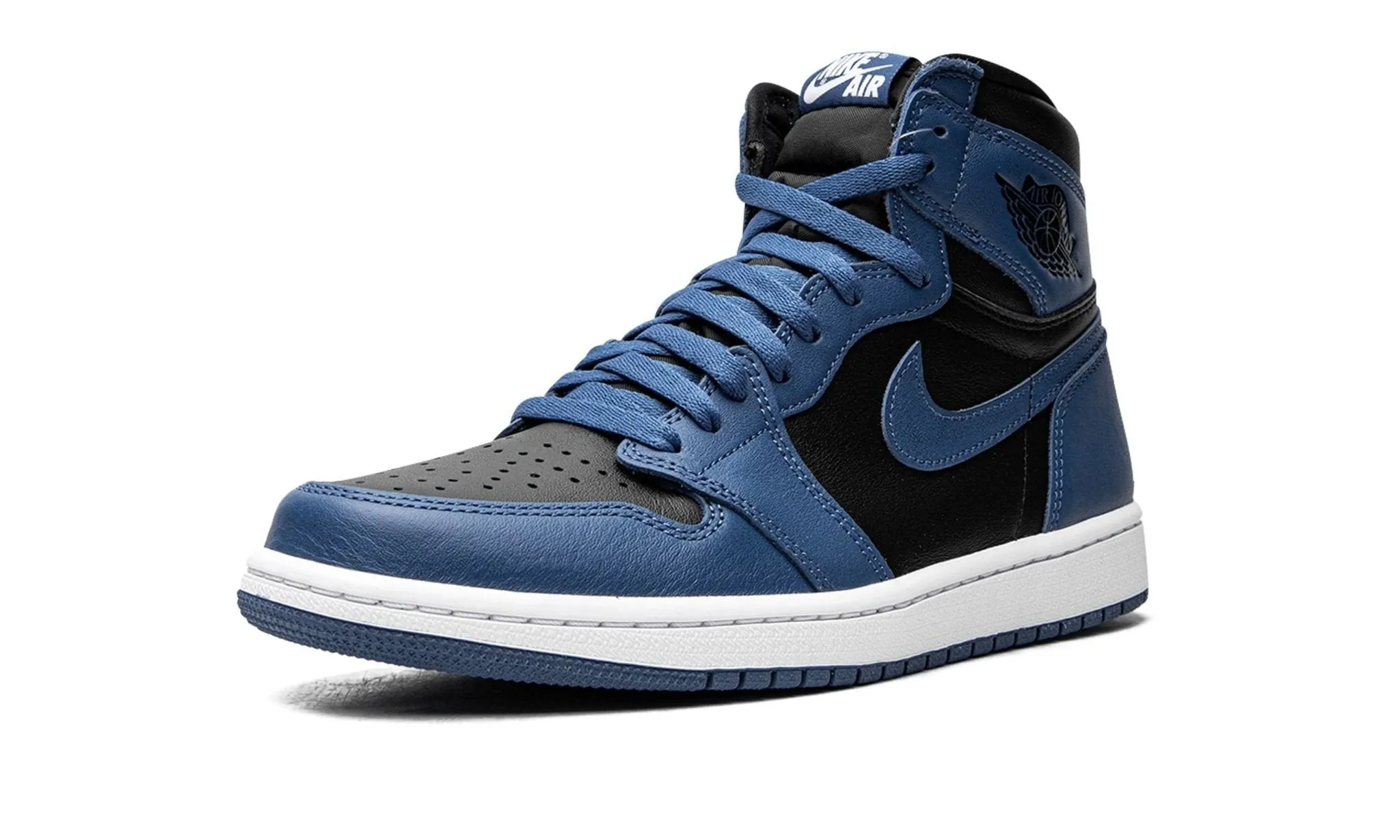Air Jordan 1 Retro High OG Dark Marina Blue Comfort Driven Active Design
