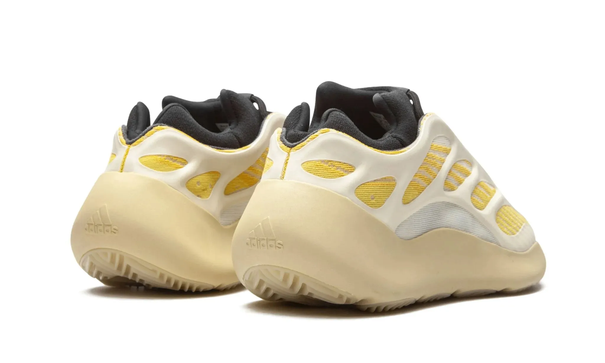 Adidas Yeezy 700 V3 "Safflower" Comfortable Step Everyday Essential