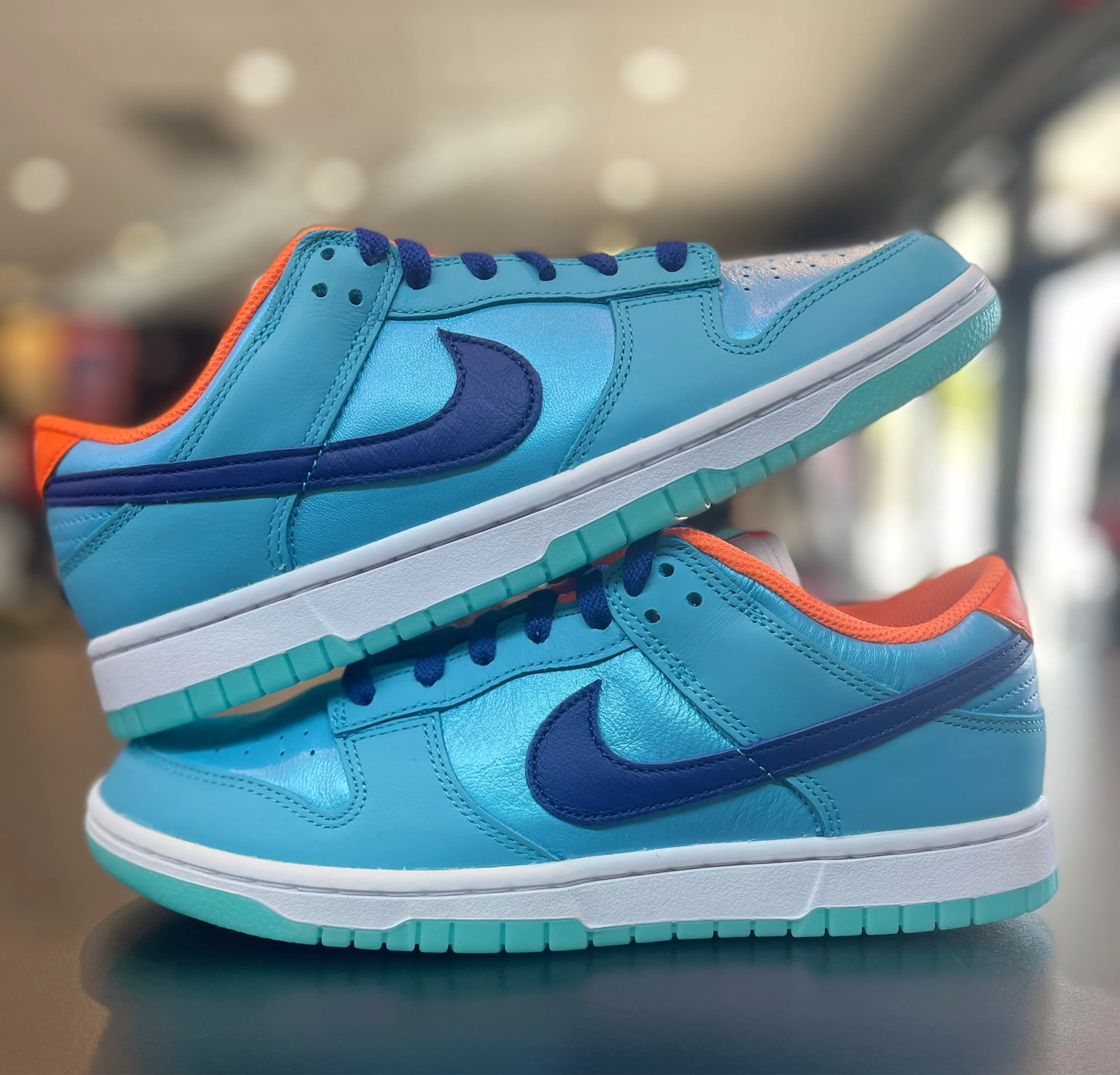 Nike Dunk Low SE ??Baltic Blue Total Orange?? Weight Balance Breath Panel