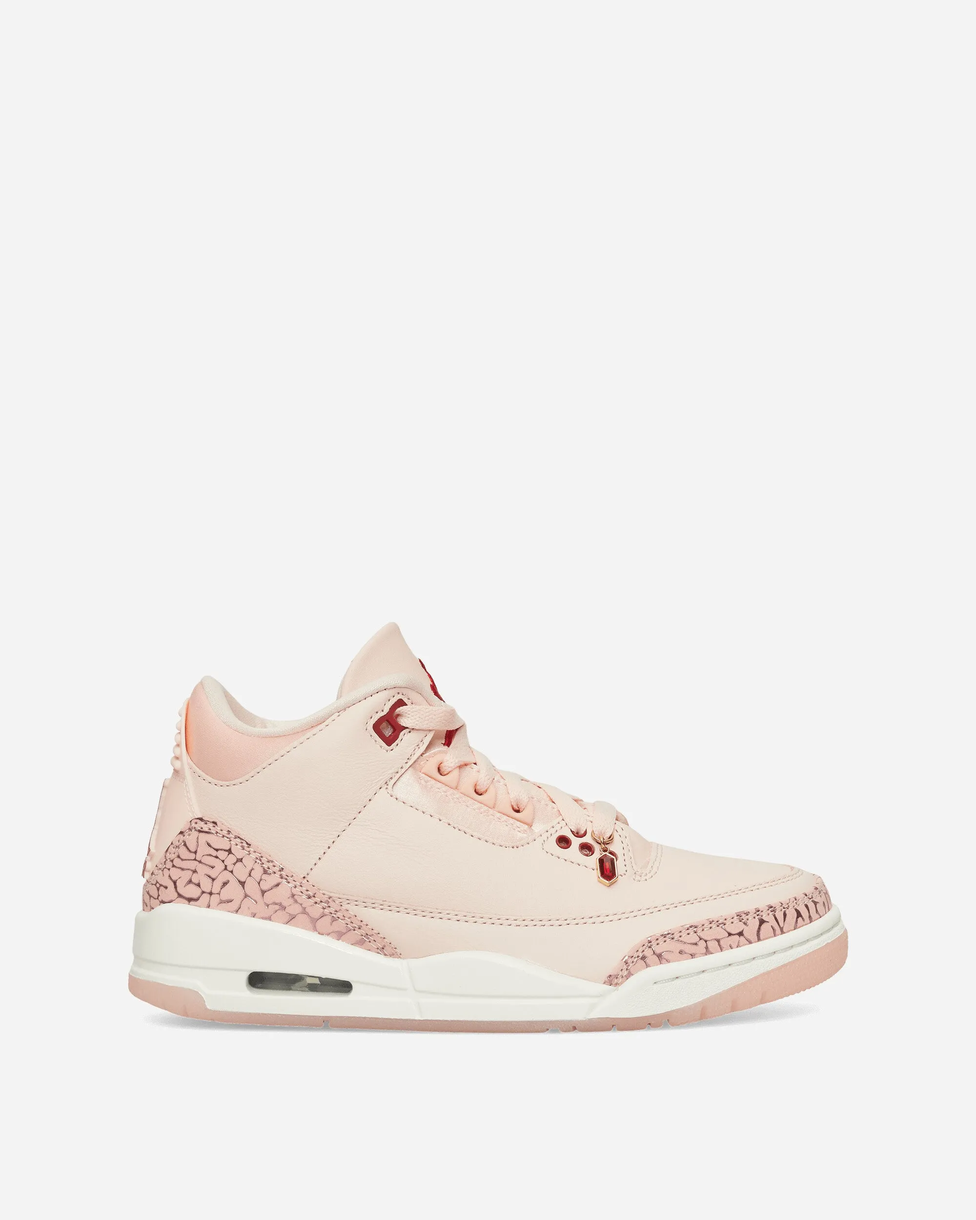 Gym Life Heat Mode Women's Air Jordan 3 "Treat Yourself" Sneakers Washed Coral