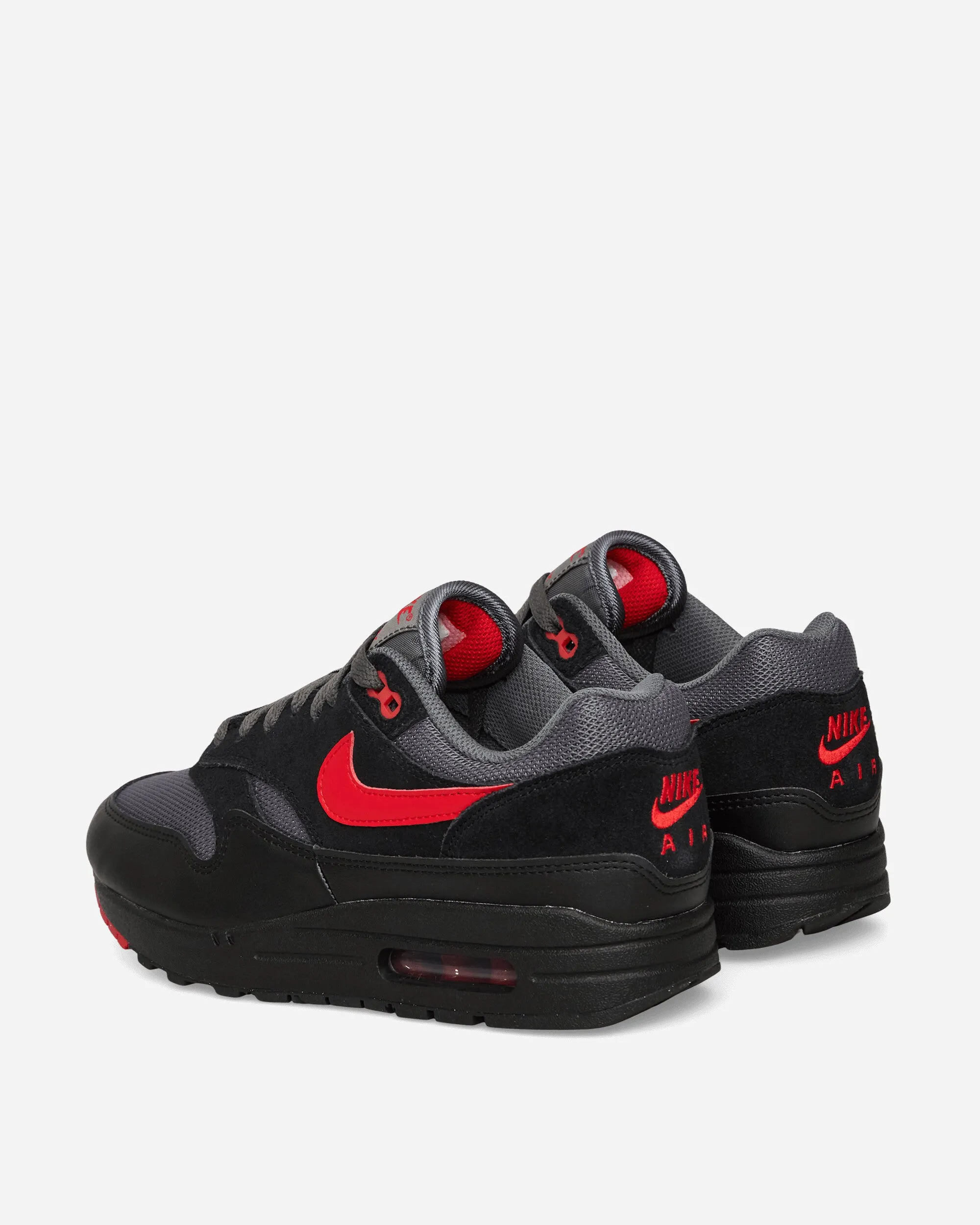 Air Max 1 Essential Sneakers Black / Iron Grey / University Red Desert Cool Comfort Cushion