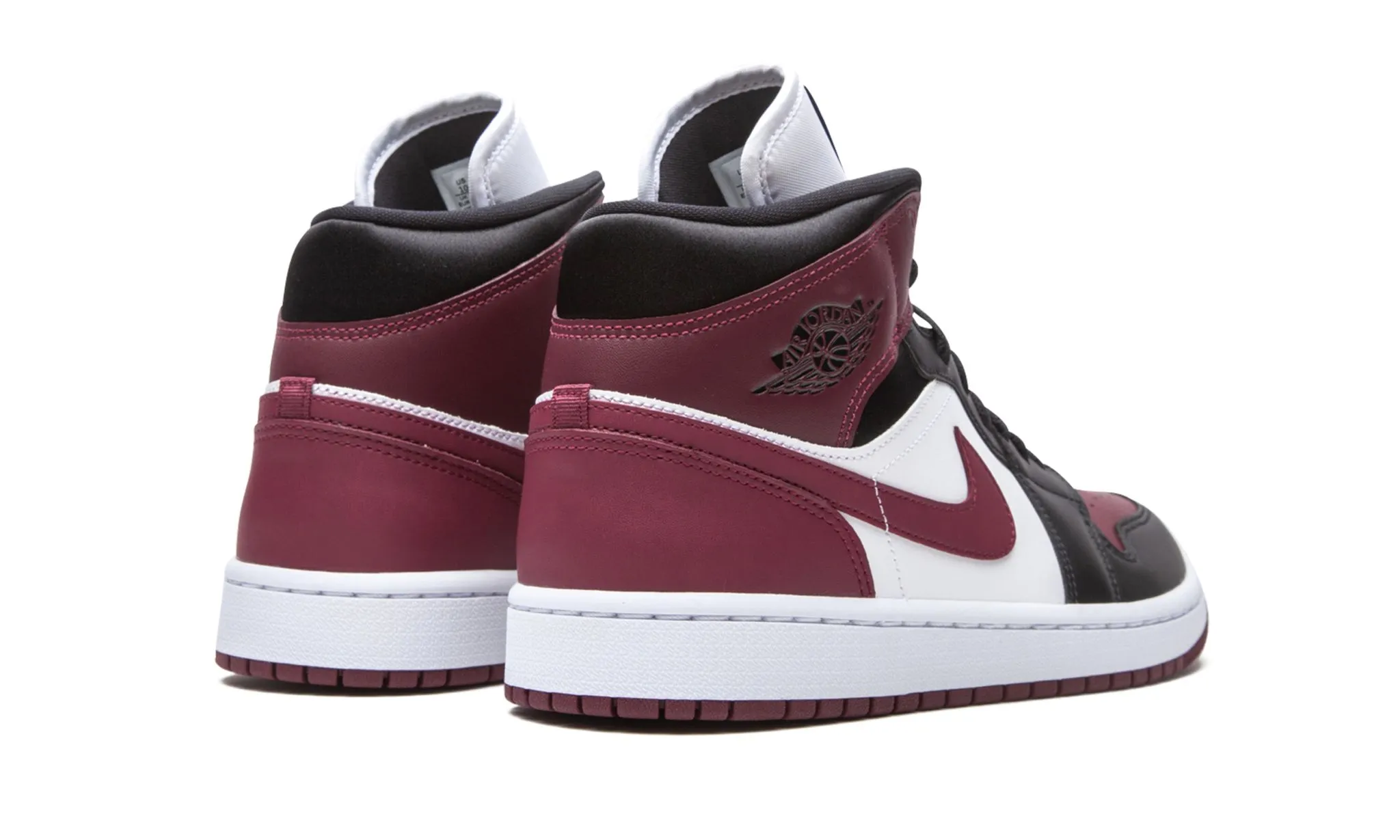 Tree Run Active Motion Wmns Air Jordan 1 Mid SE Gold Pendants