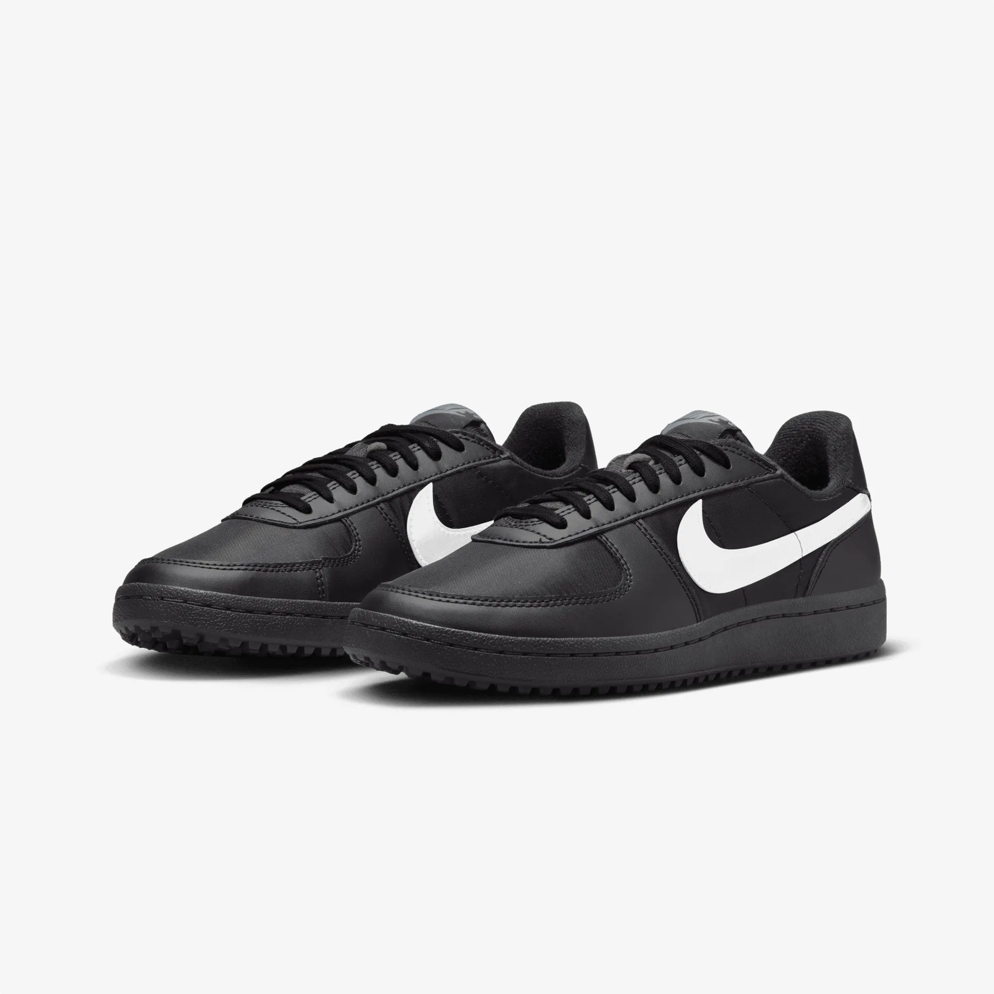 NIKE | FIELD GENERAL { BLACK/METALLIC SILVER-BLACK Energy Boost Trail Ease