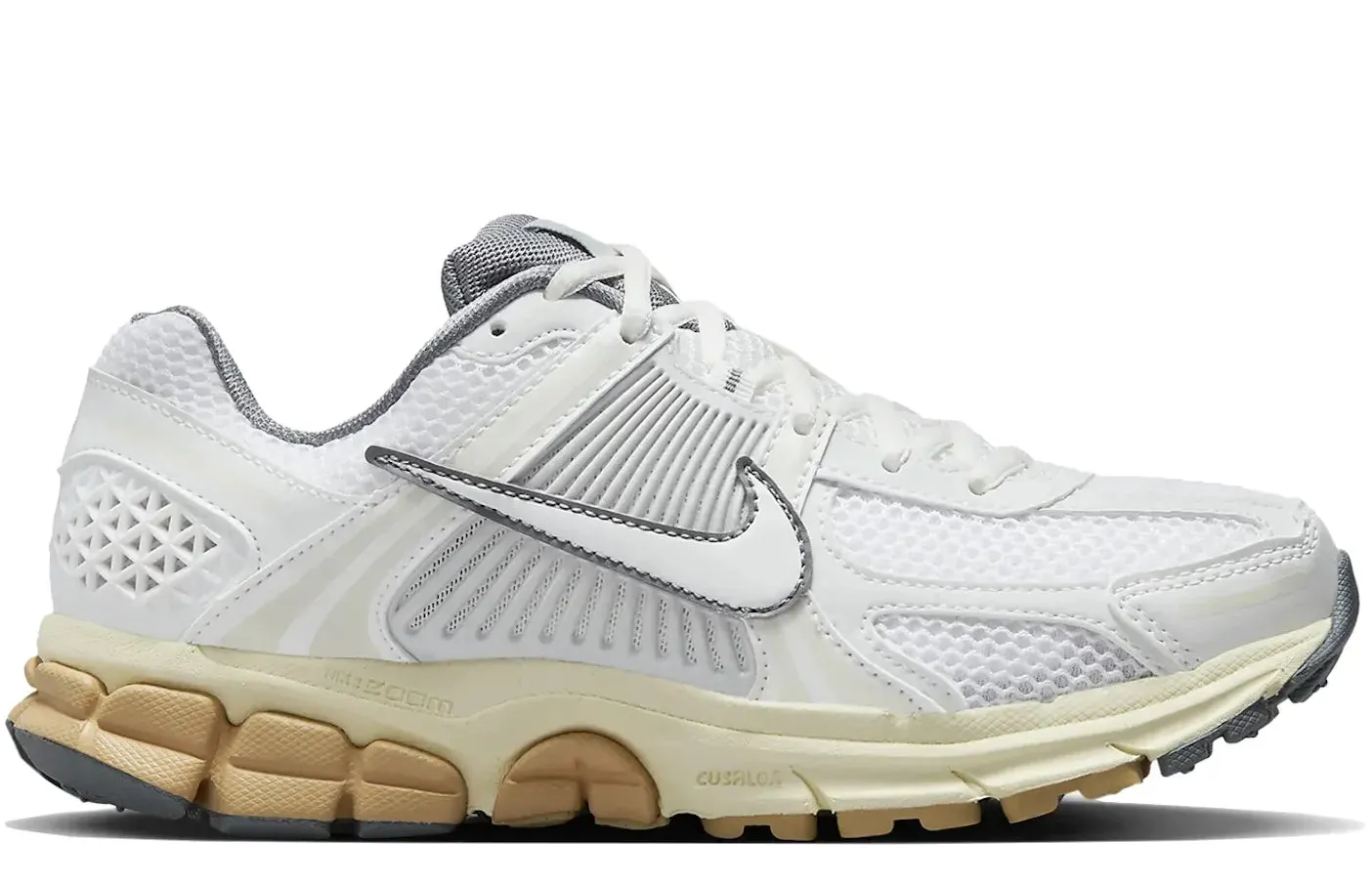 running in well - maintained tracks shoes Nike Zoom Vomero 5 Summit White Pure Platinum (Women's)