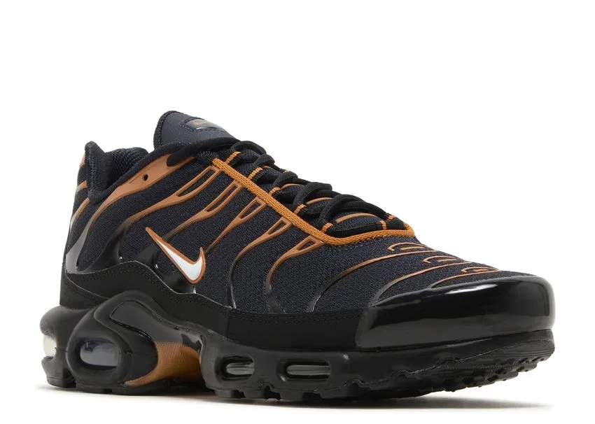 Active Mode Nike Air Max Plus Dark Obsidian Monarch