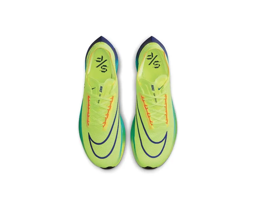Nike ZoomX Streakfly group running wear