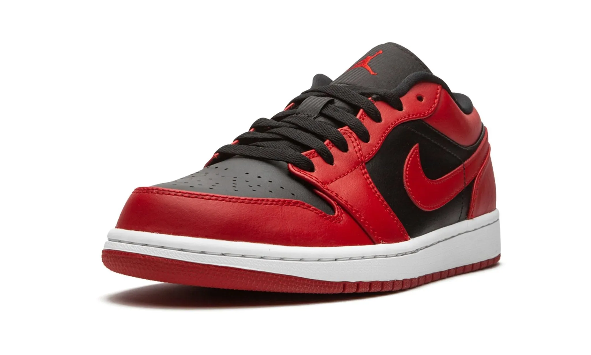 Air Jordan 1 Low Reverse Bred Ring Walk