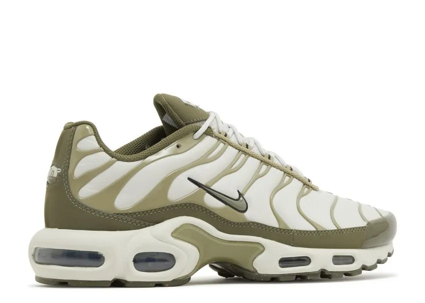 Slim Profile Lift Hike Nike Air Max Plus Light Bone Neutral Olive
