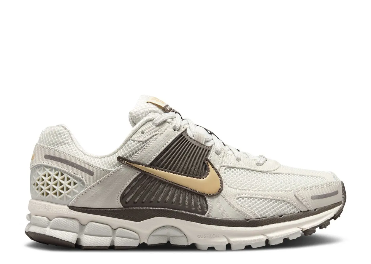 Gym - workout star - design shoes Nike Zoom Vomero 5 Light Bone Ironstone