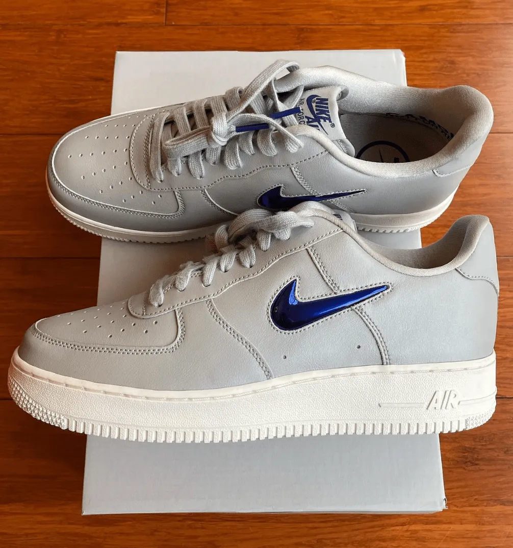 No Noise Lean Look Nike Air Force 1 Super Jewel (Sample)