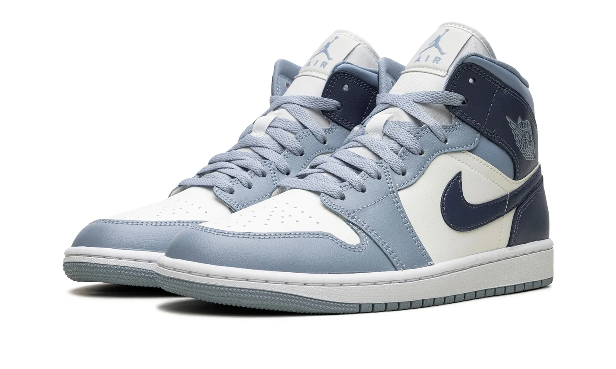 Wmns Air Jordan 1 Mid 'Two Tone Blue' On Move