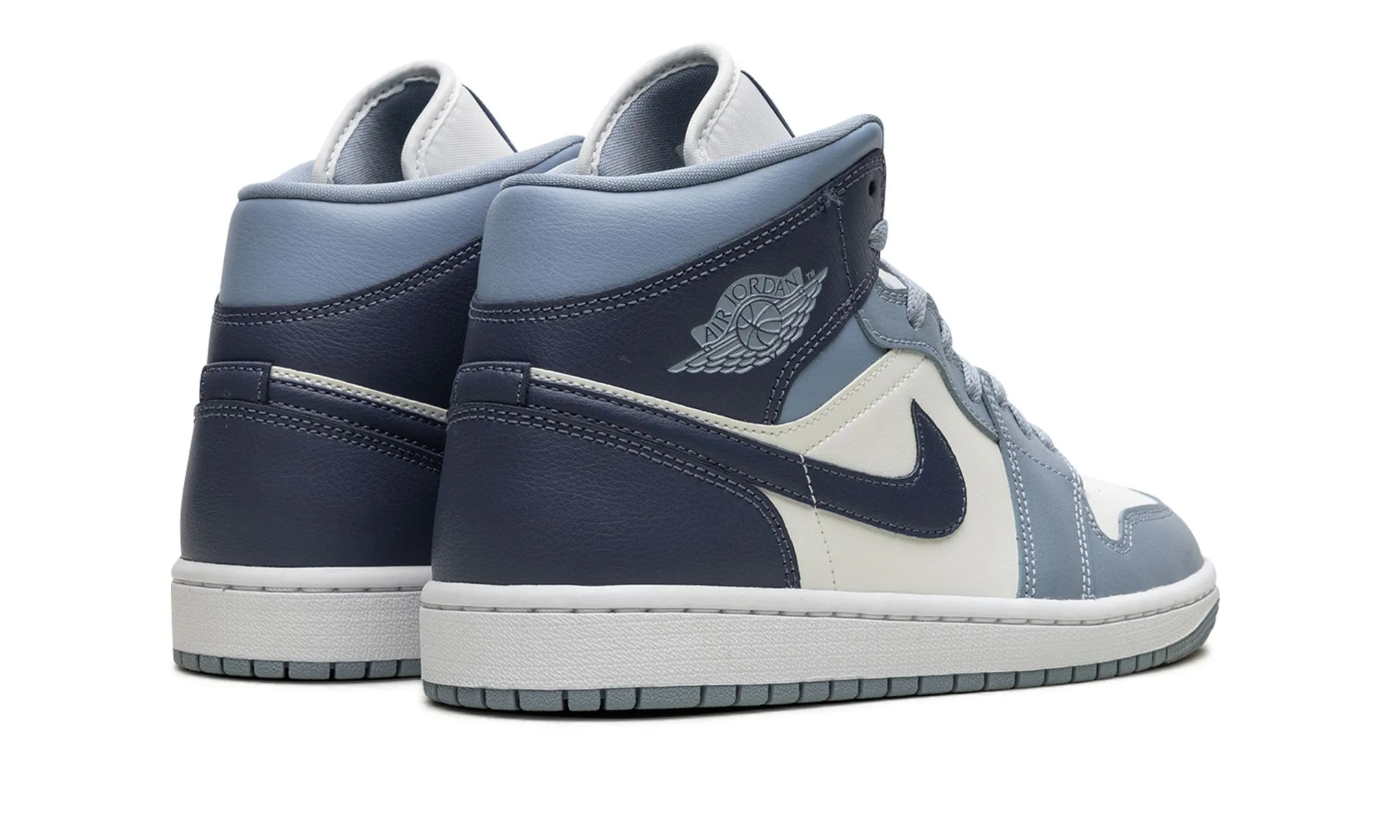 Wmns Air Jordan 1 Mid 'Two Tone Blue' Lean Build Suede Material