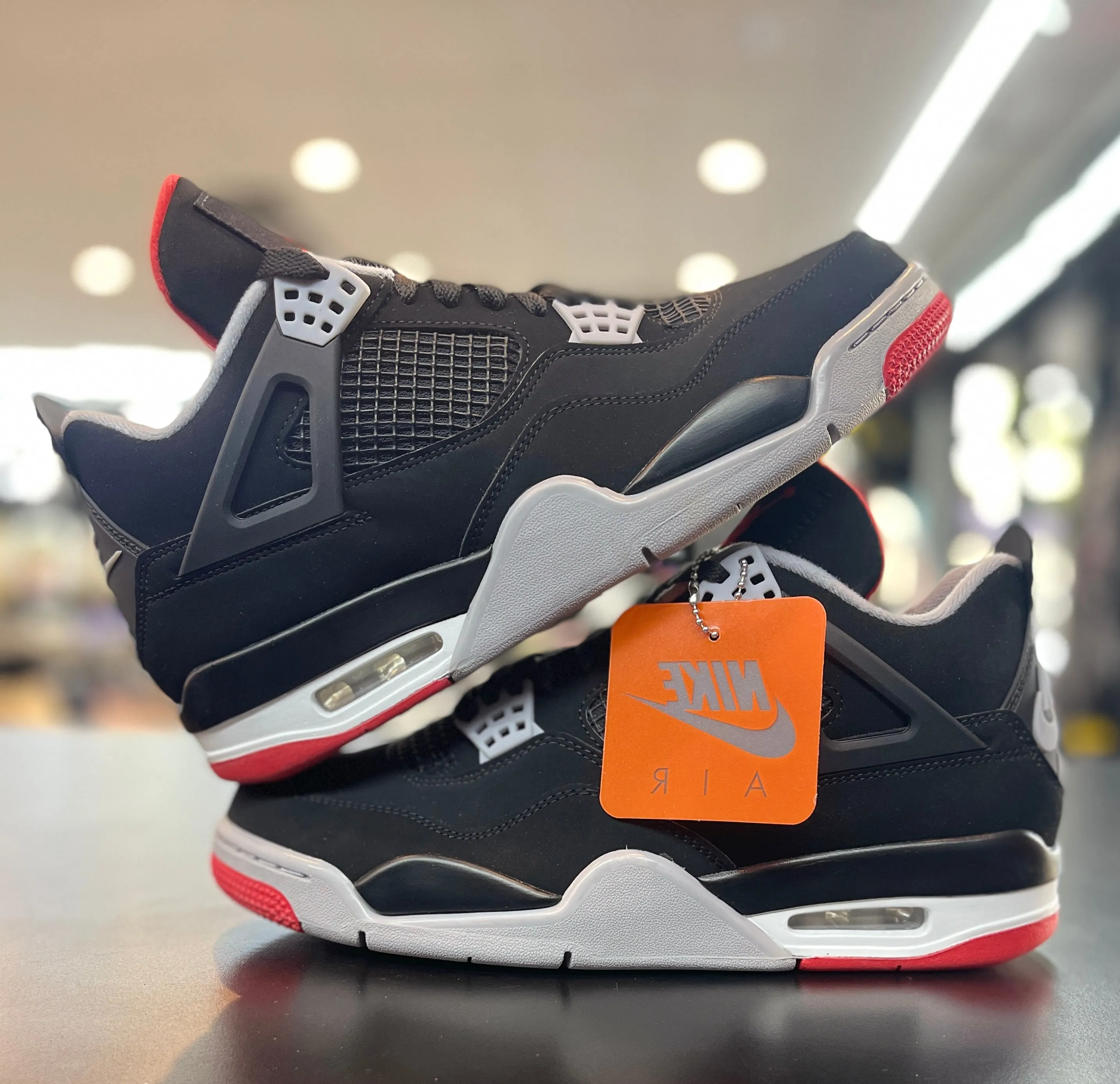 Flexible Midsole Foam Support Air Jordan Retro 4 ??Bred?? (2019)