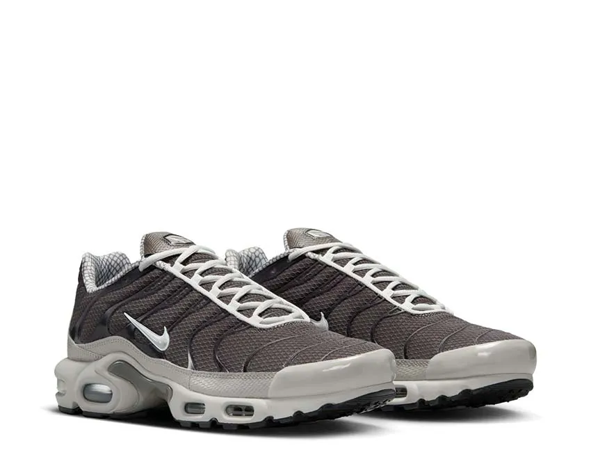 Nike Air Max Plus "Year of the Snake" Travel Essential Padded Footbed