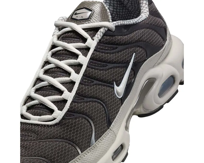 Nike Air Max Plus "Year of the Snake" Family Fit