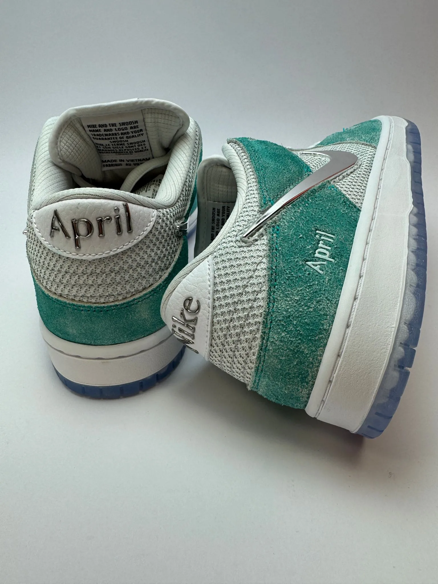 Nike SB Dunk Low "April Skateboards" Casual Outfit