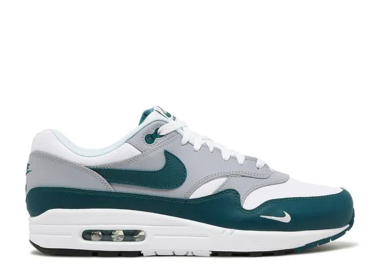 Nike Air Max 1 Dark Teal Green Run Light Spring Vibe