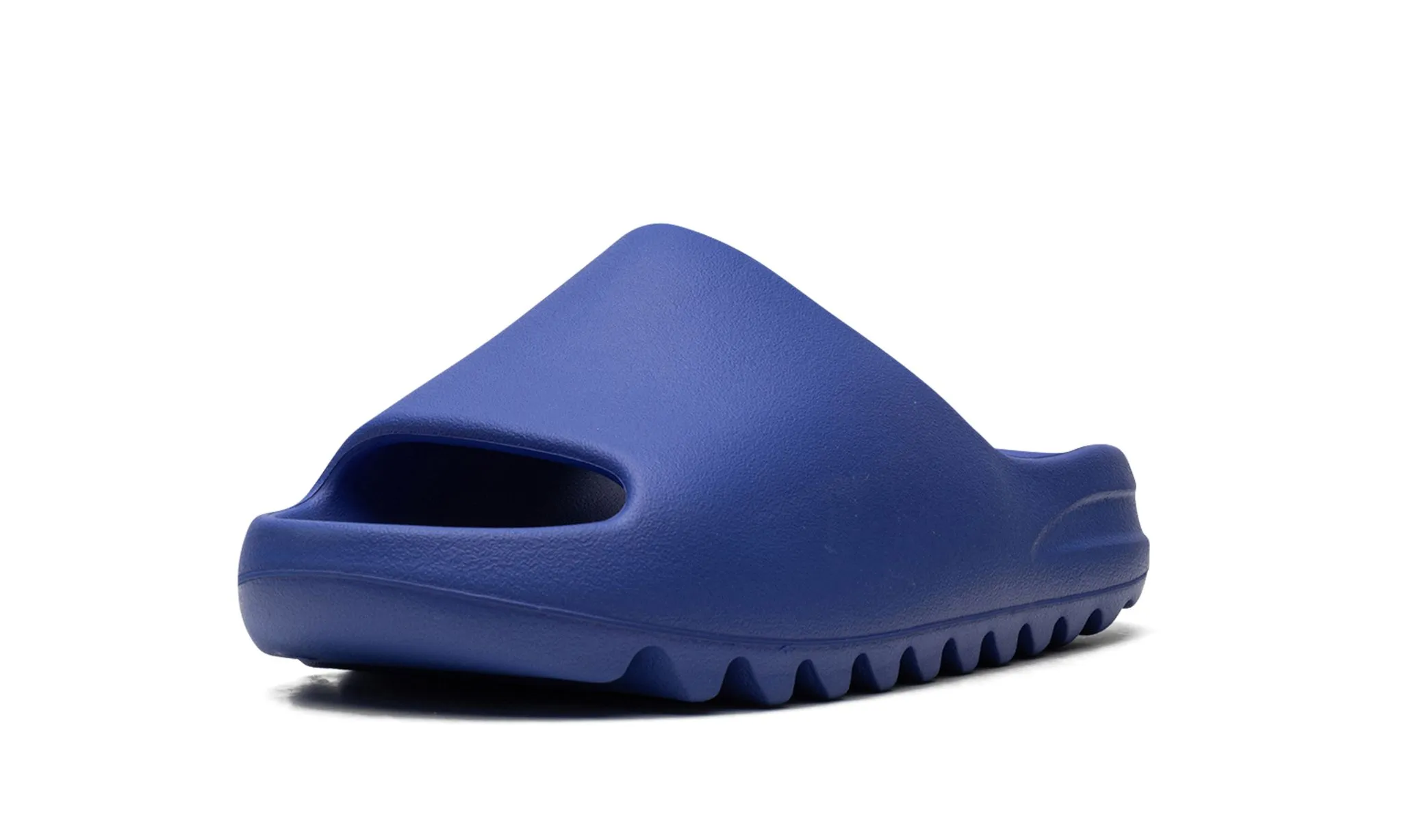 Flexible Slip Yeezy "Azure" Slide