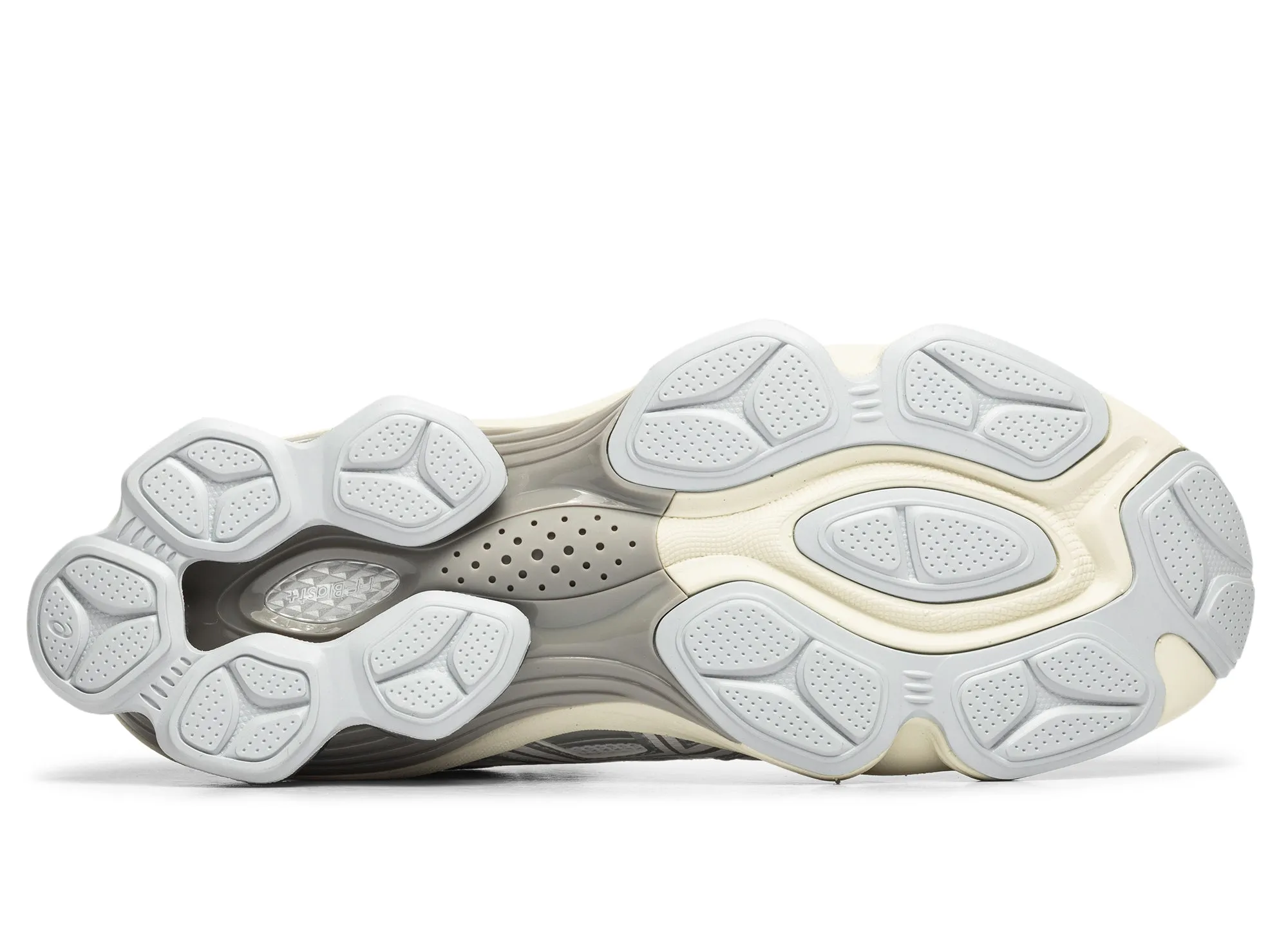 Style Base Grip Strong Asics Gel-Quantum Fluent 'White / White'