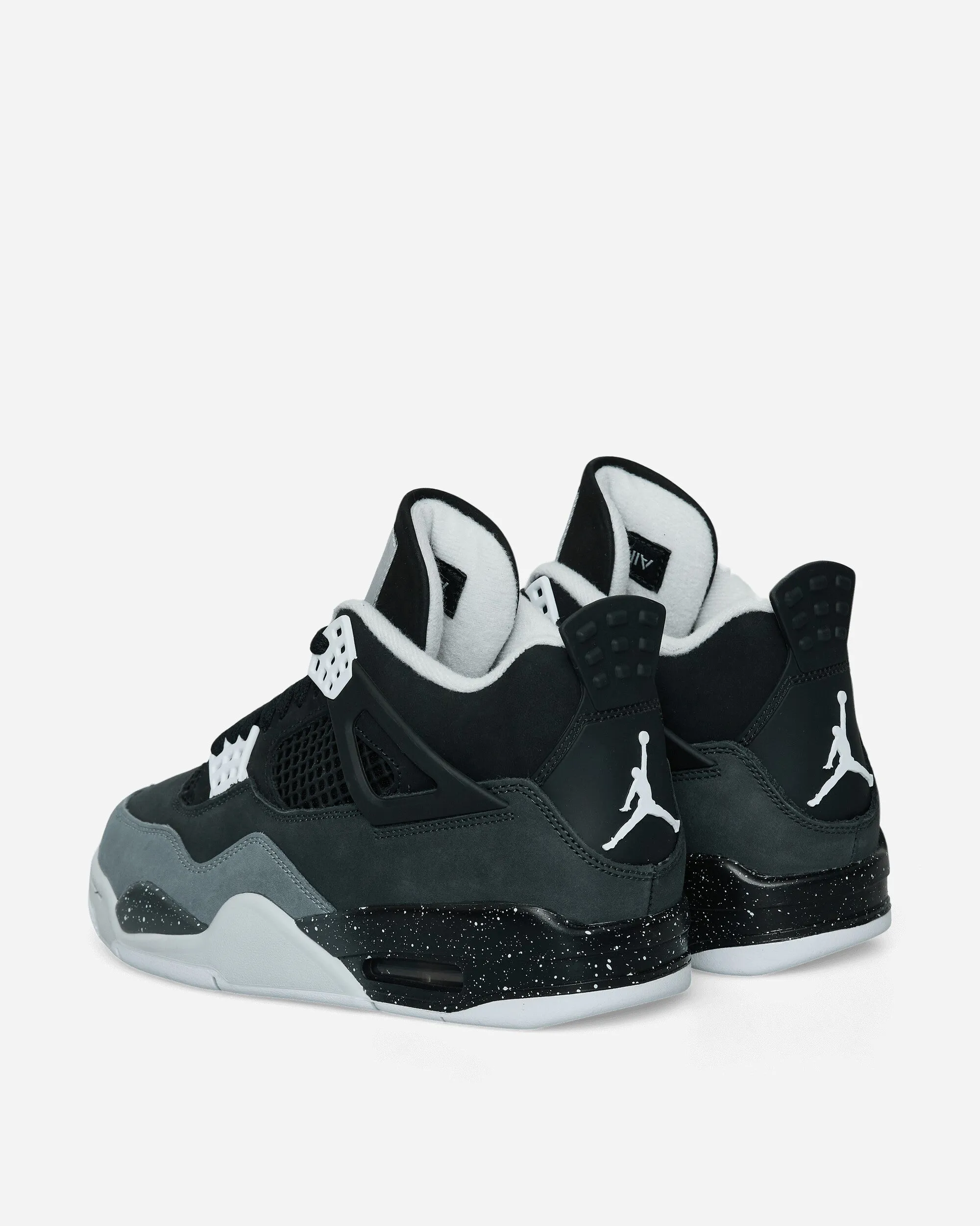 Air Jordan 4 Sneakers Fear Virtual Step Pose Ready