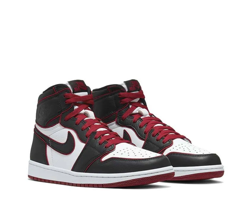 Air Jordan 1 Retro High OG "Bloodlines" Outfit Friendly