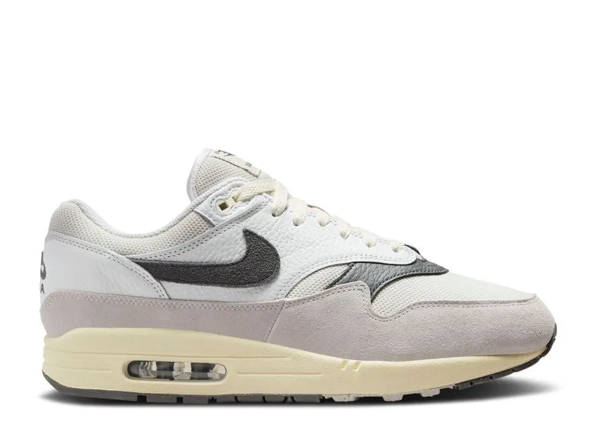 Nike Air Max 1 Light Bone Iron Grey outdoor mode