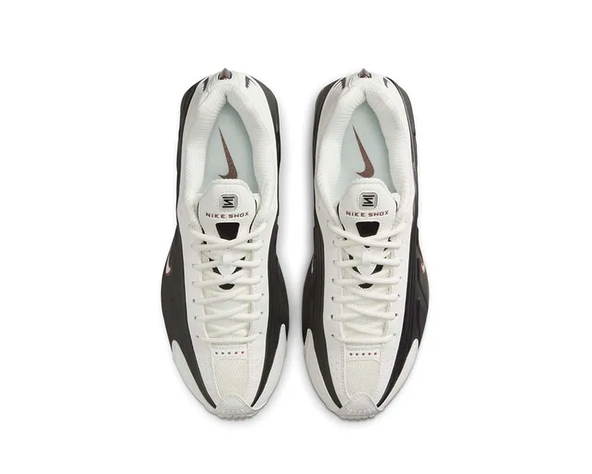 running with a heart rate monitor Nike Shox R4 W "Sail Black"