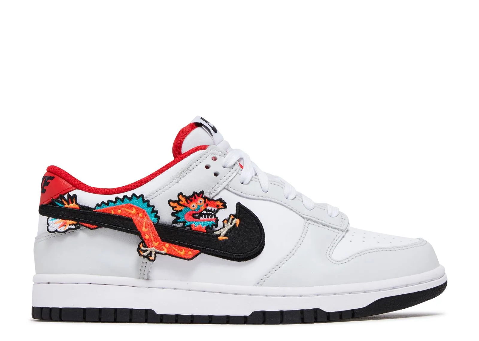 Nike Dunk Low Year Of The Dragon Basic Form Chill Moves