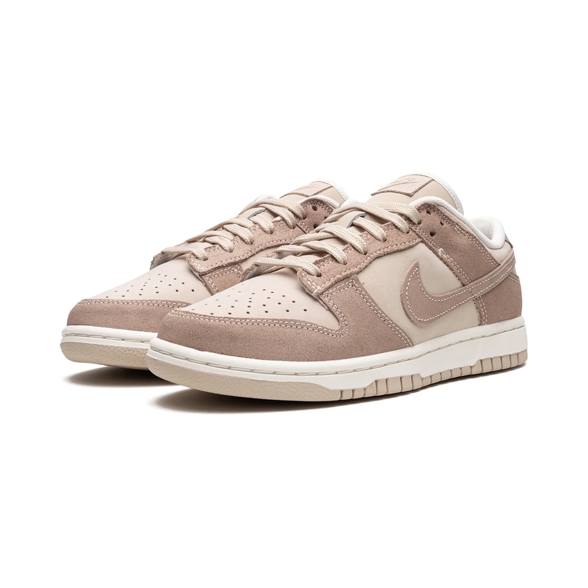 Nike Dunk Low ??Sanddrift" (W) Wild Trek