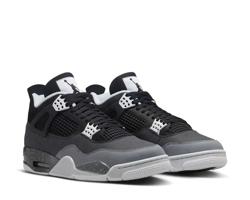Air Jordan 4 Retro ?Fear? Clean Wear Foot Motion