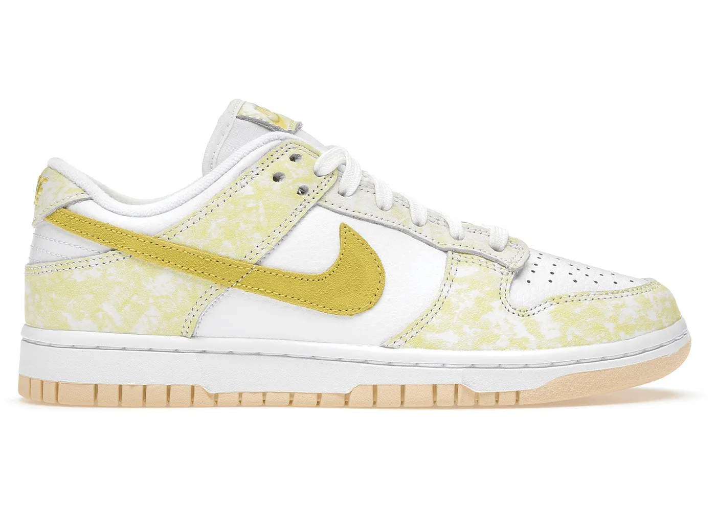 Slim Look Nike Dunk Low Yellow Strike (W)