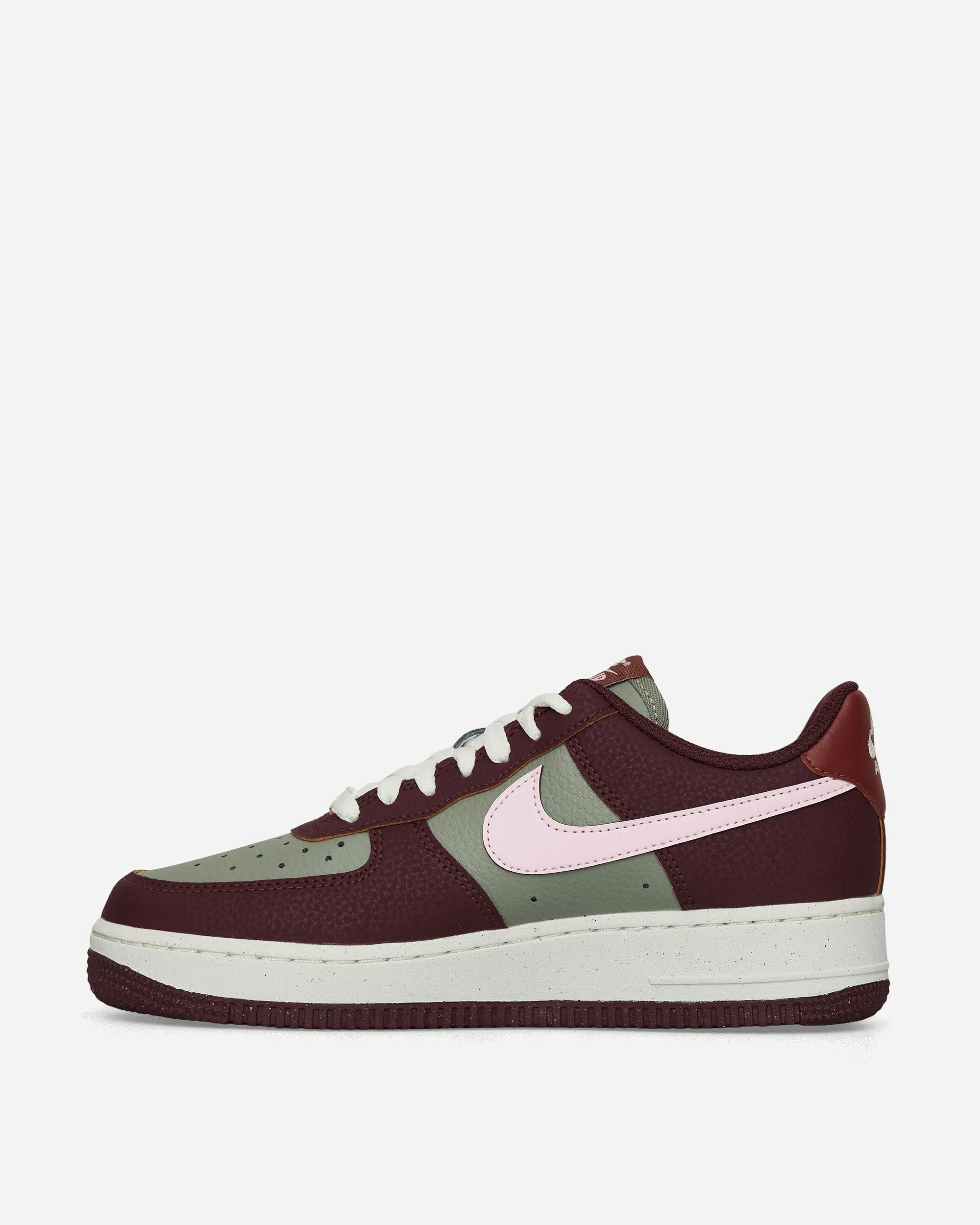 Fitness Vibe Women's Air Force 1 '07 Next Nature Sneakers Burgundy Crush / Pink Foam