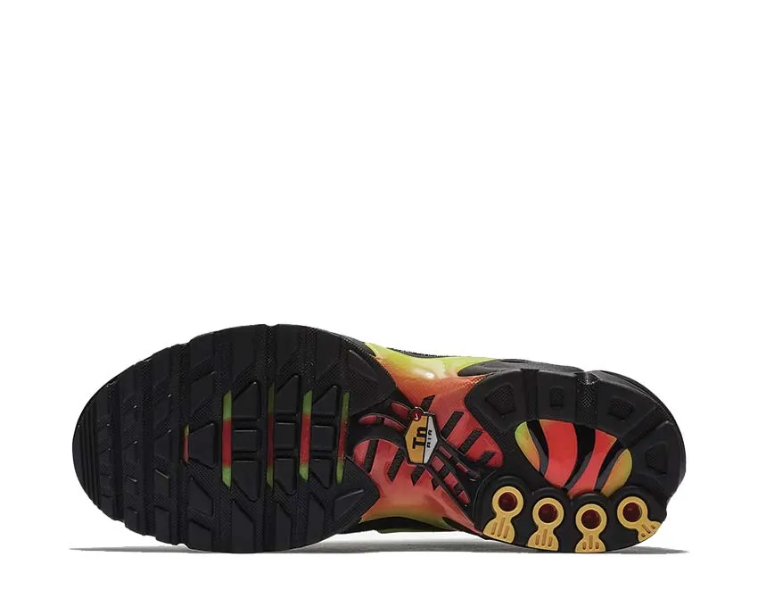 Nike Air Max Plus W "Solar Red" Bus Hop Fast Move