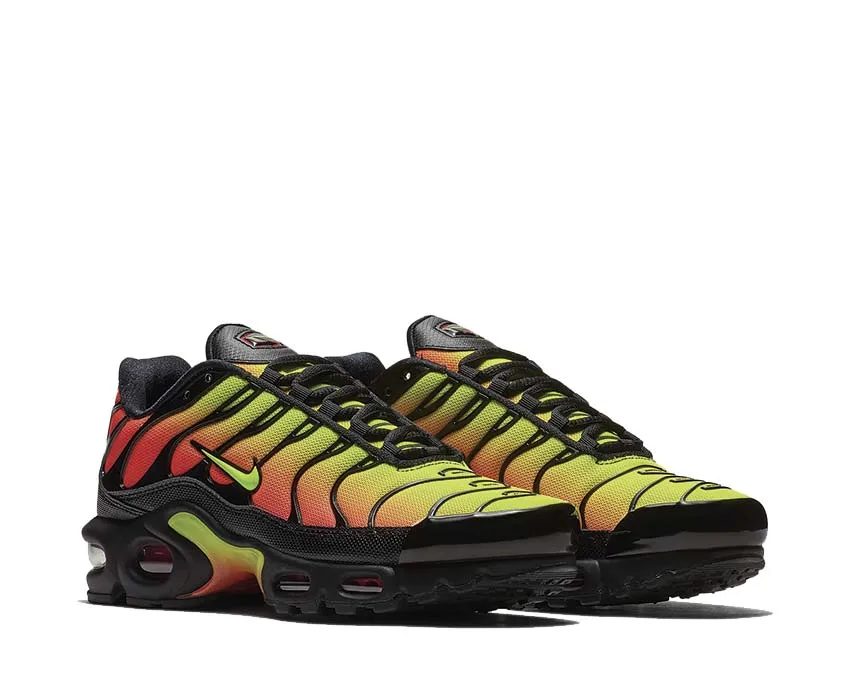 Nike Air Max Plus W "Solar Red" Dinner Step Every Season