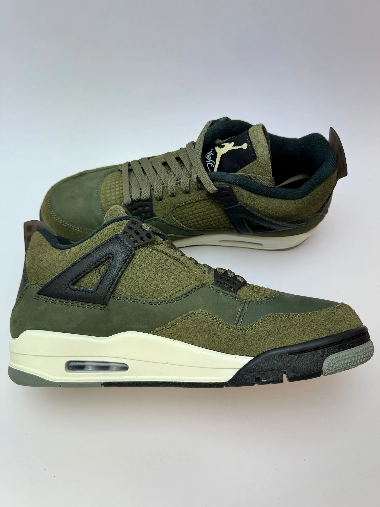 Gentle Walk Air Jordan 4 Retro "Craft Medium Olive"