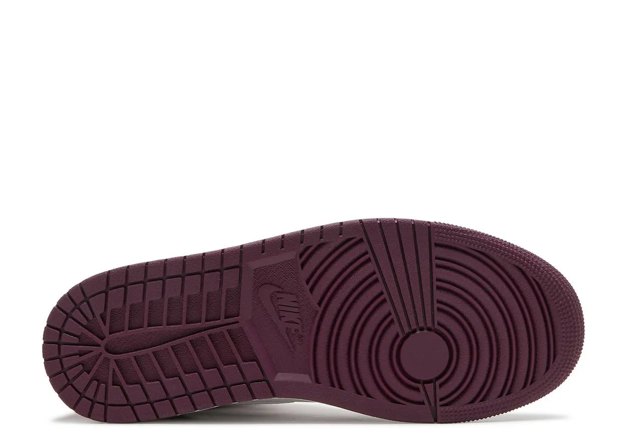 Air Jordan 1 Retro High OG Bordeaux Shine Step
