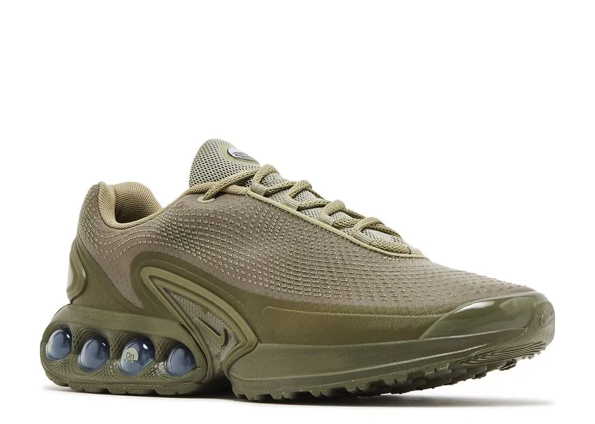 Travel Outfit Nike Air Max Dn Neutral Olive