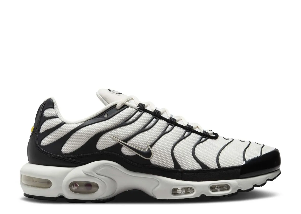 Effortless Style Nike Air Max Plus Panda