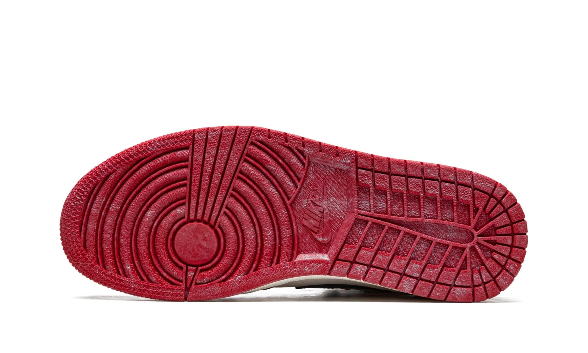Air Jordan 1 Retro High OG Chicago Lost and Found Durable Design clean look