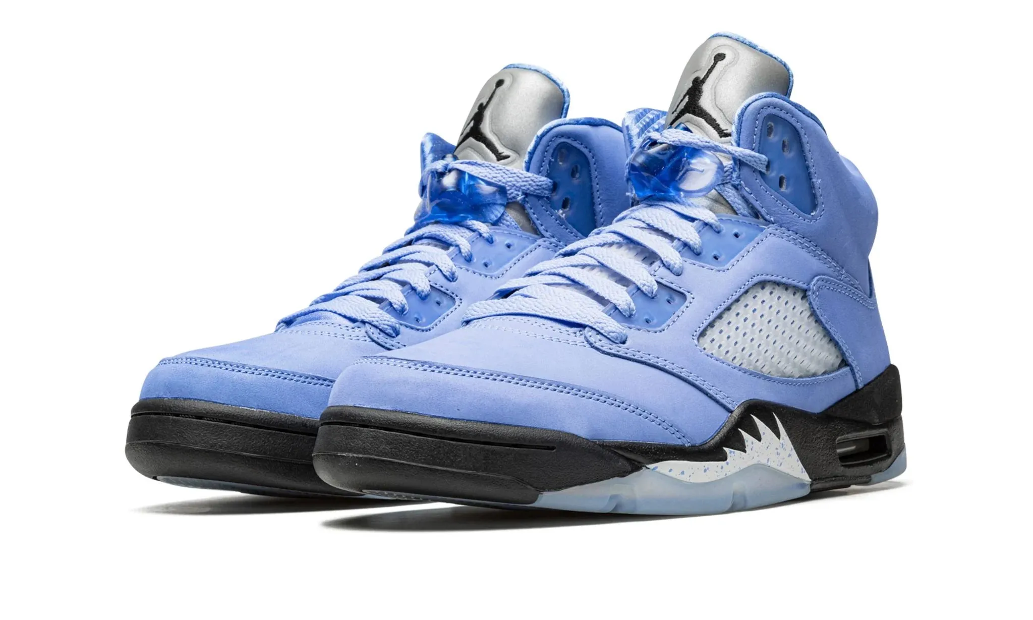 Vent Zones Jordan 5 Retro "UNC"