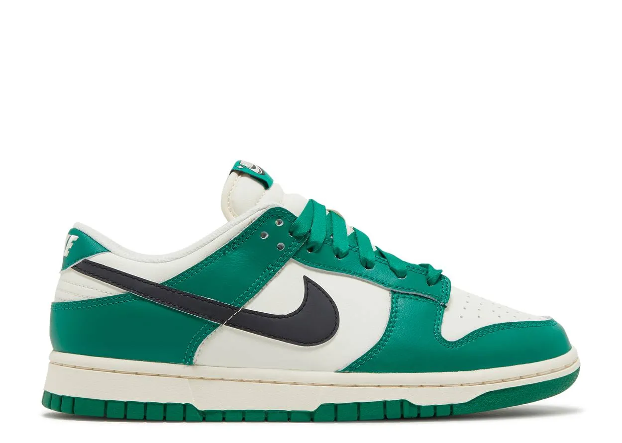 Nike Dunk Low SE Lottery Pack Malachite Coach Step Walk Gear