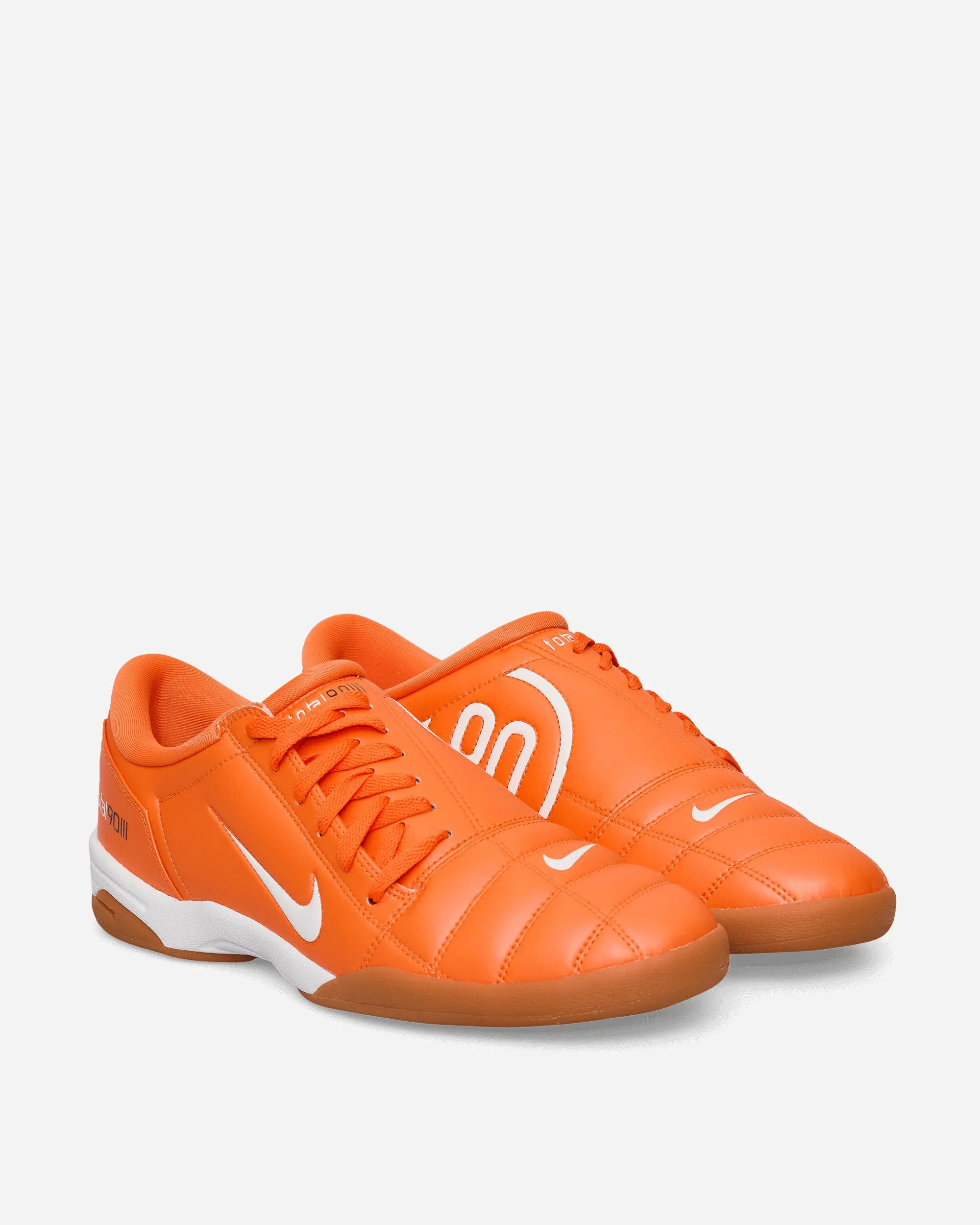 Total 90 Sneakers Safety Orange / White Arch support Outfit Key