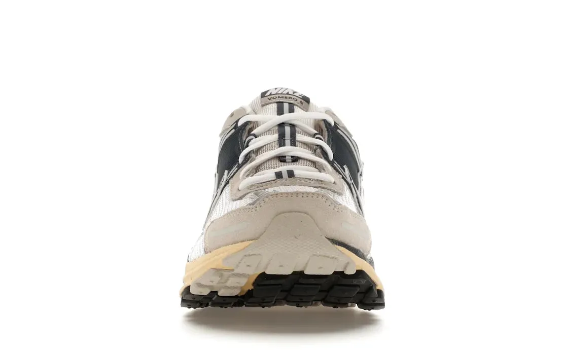 fashion - forward shoes Nike Zoom Vomero 5 Thunder Blue Cream