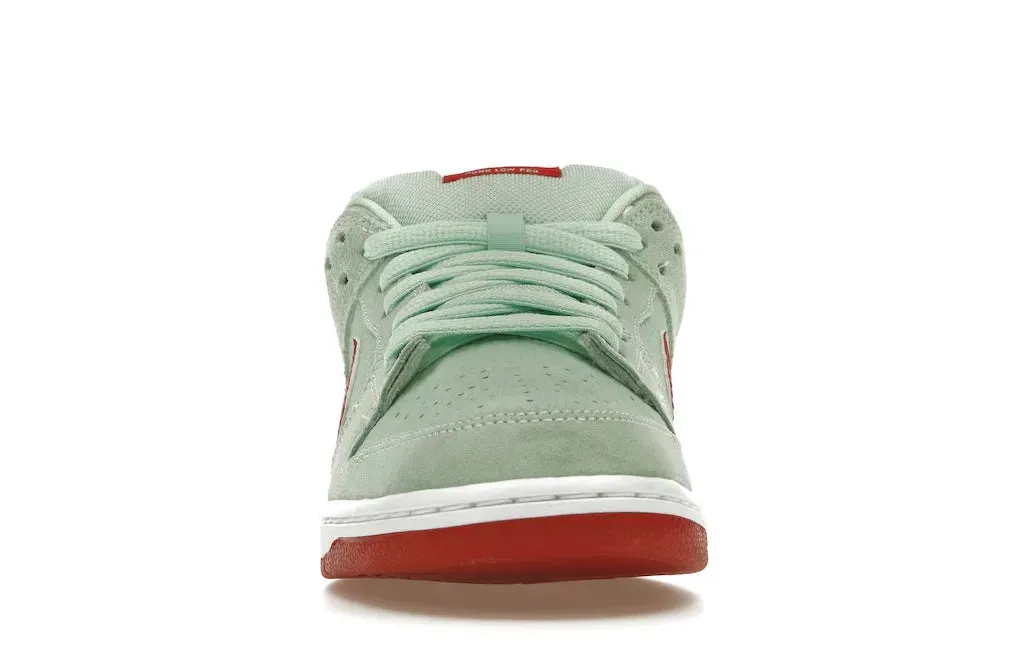 Nike SB Dunk Low Medium Mint Gym Red Soft Sole Comfortable Arch Cushion