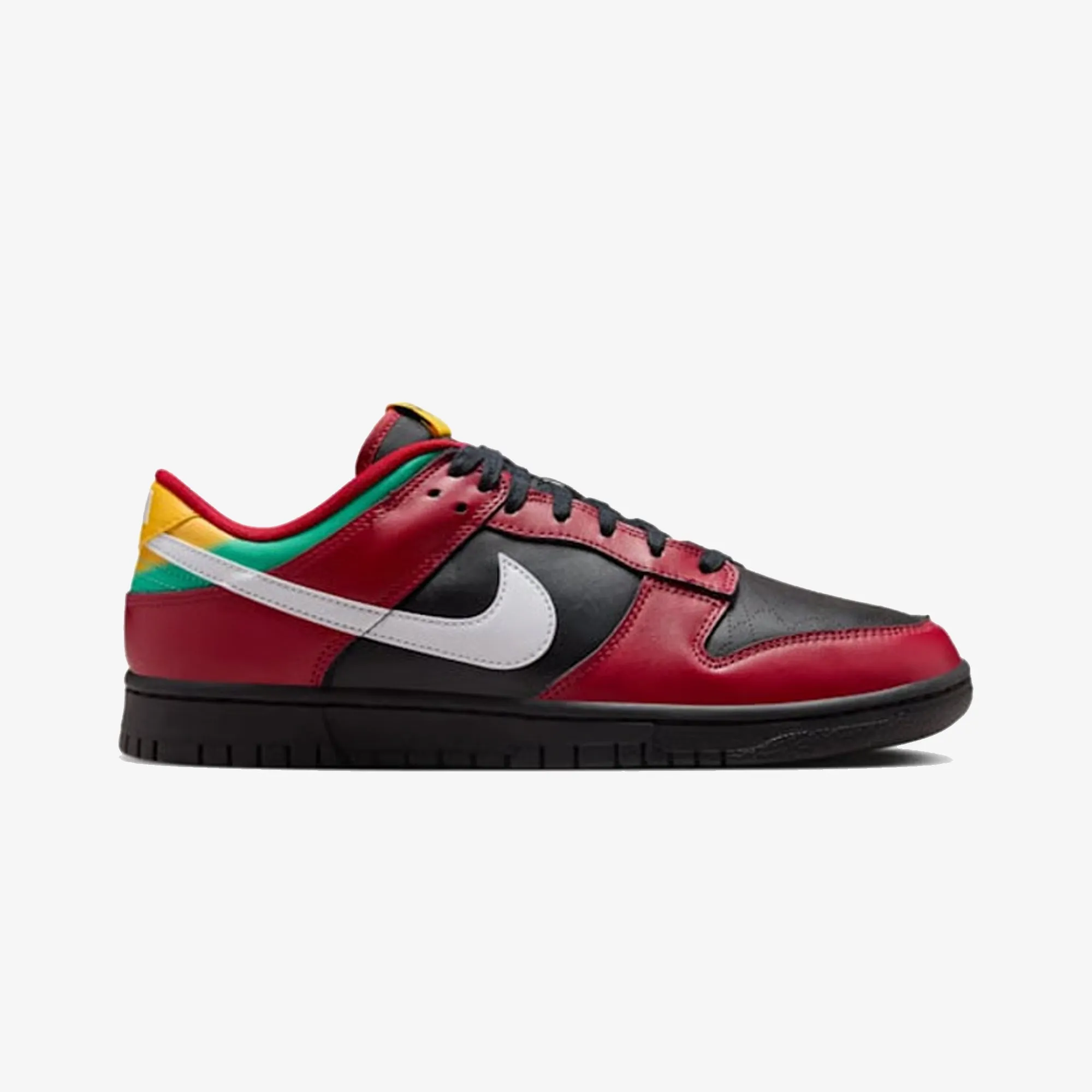 Comfort NIKE | DUNK LOW RETRO { BLACK/WHITE-GYM RED-UNIVERSITY GOLD