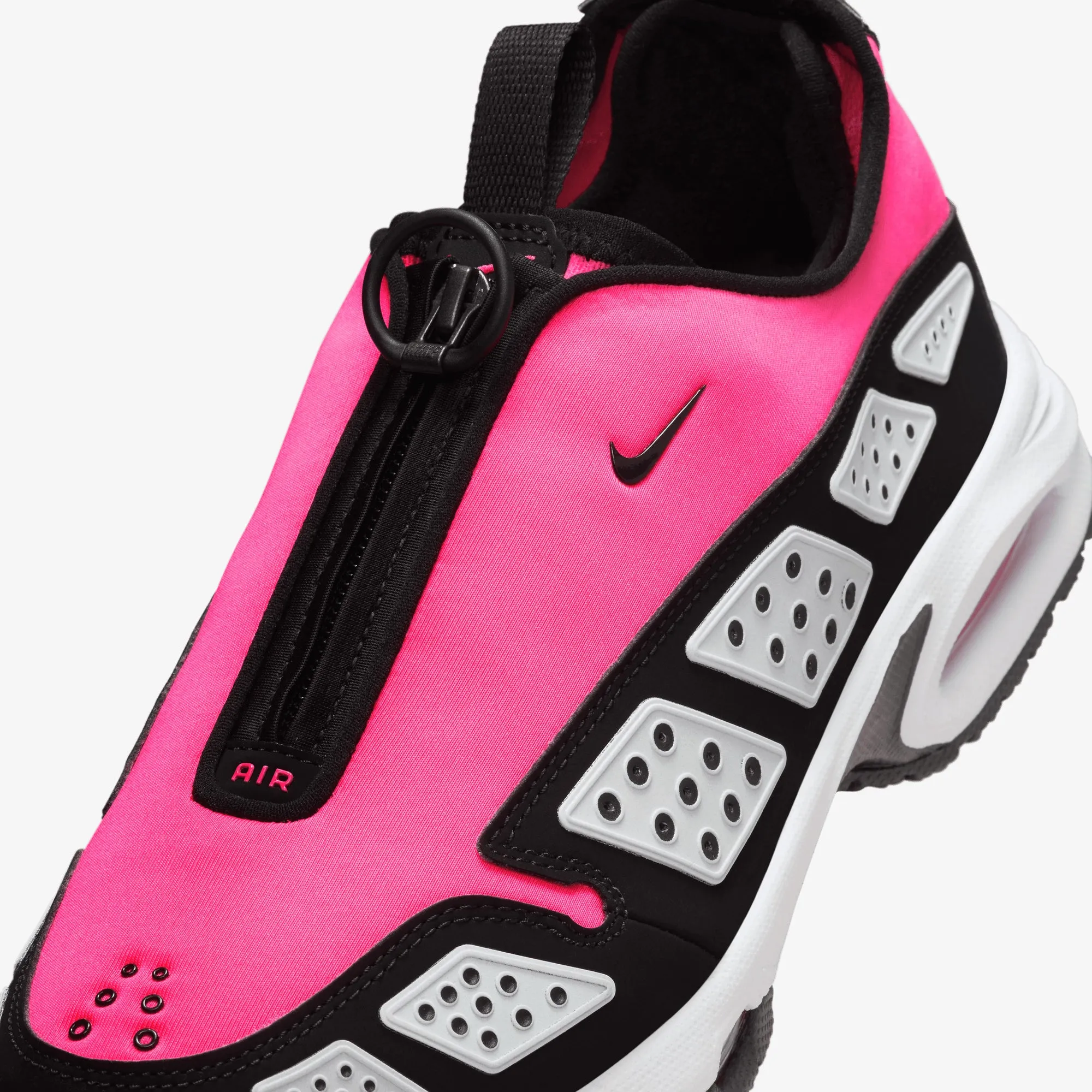 NIKE | AIR MAX SNDR { PINK/BLACK Pearl Shine