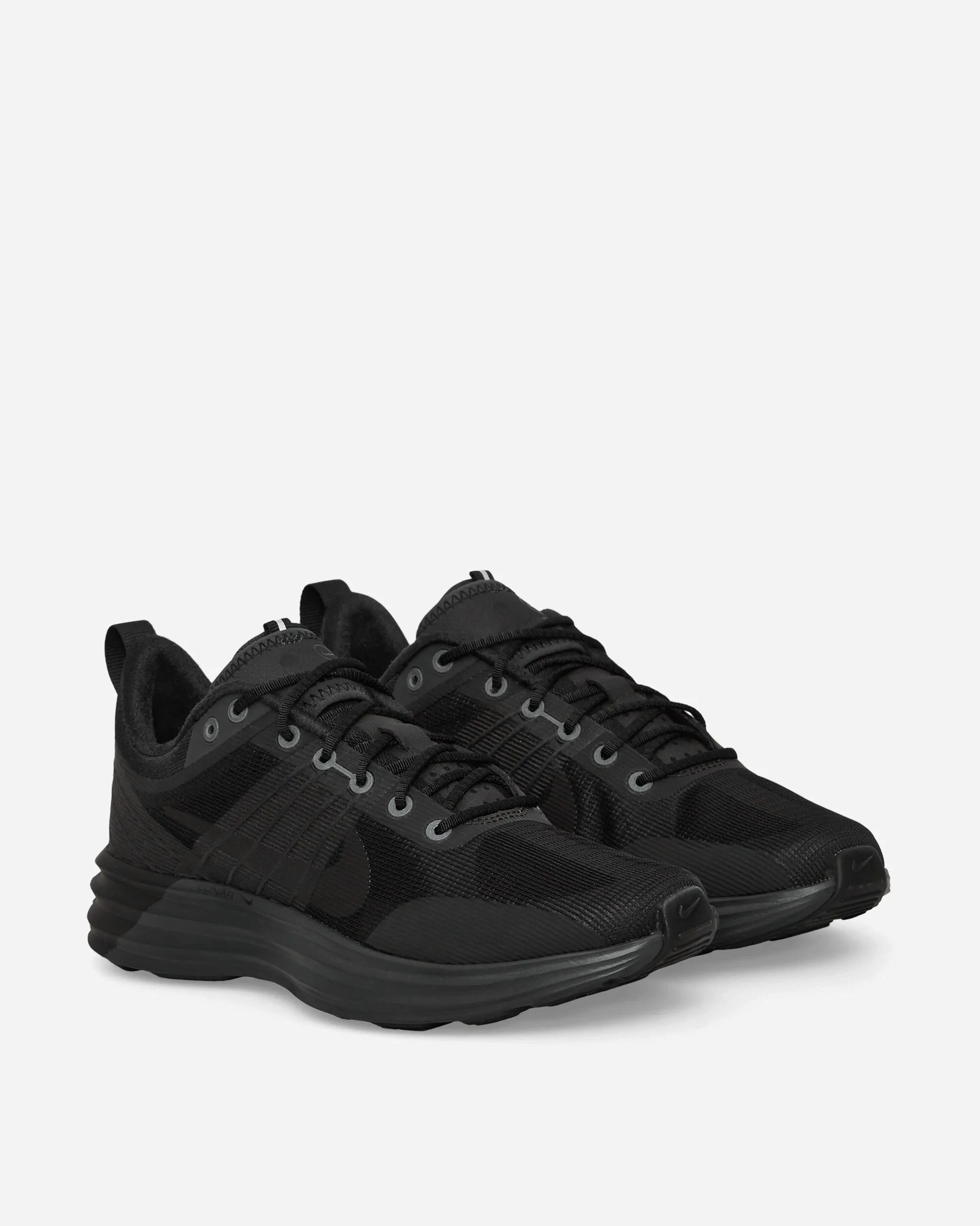 Lunar Roam Sneakers Black Heart Glow Field Fast