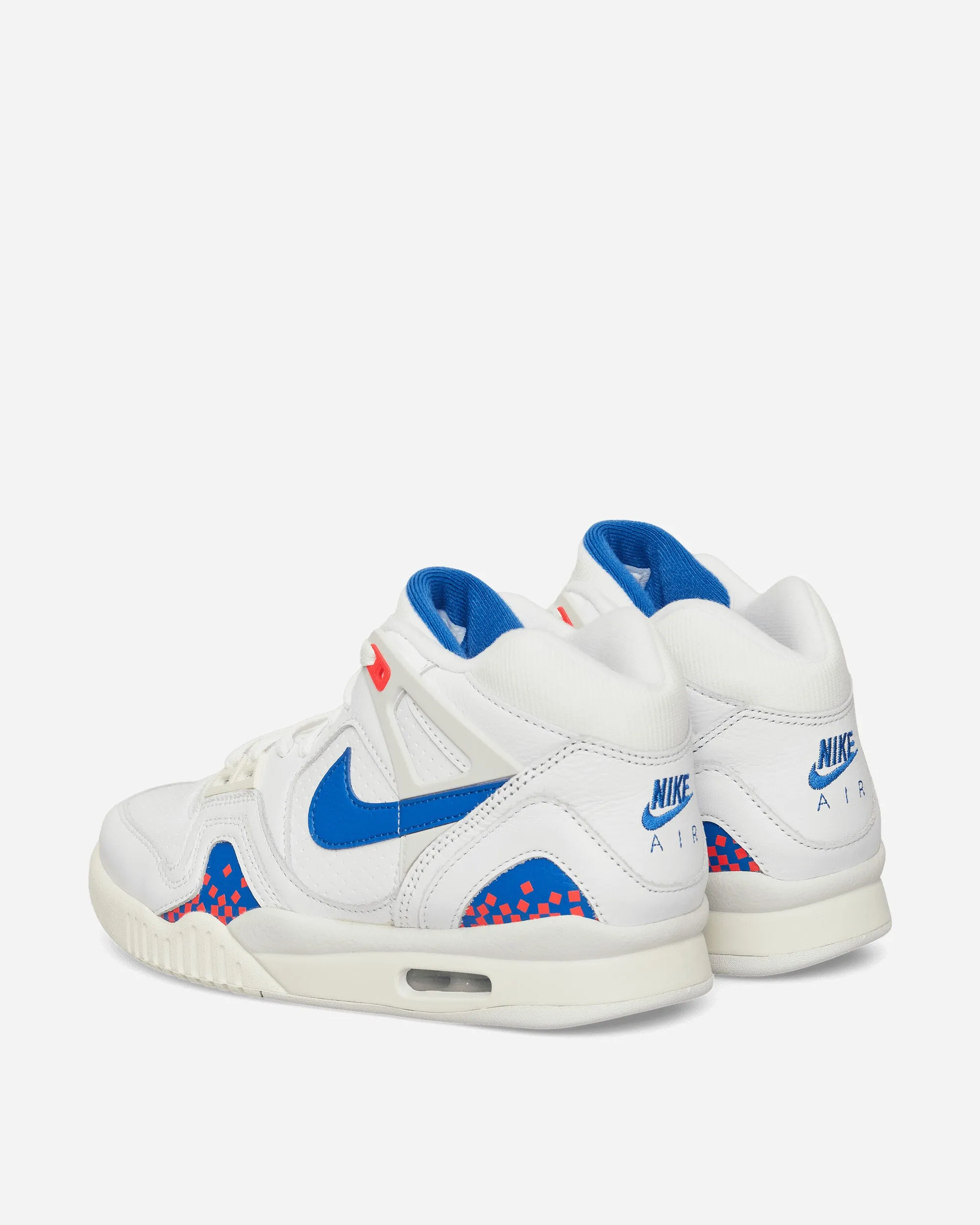 Air Tech Challenge 2 Sneakers White / Laser Crimson slow walk