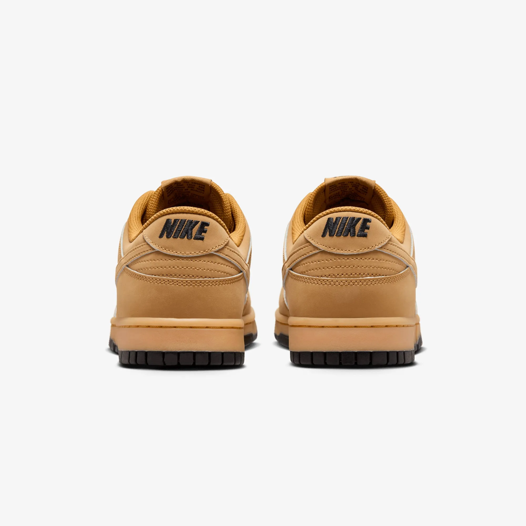 NIKE | DUNK LOW RETRO SE { WHEAT/WHEAT-GUM YELLOW-BLACK Comfort Bend AI Path