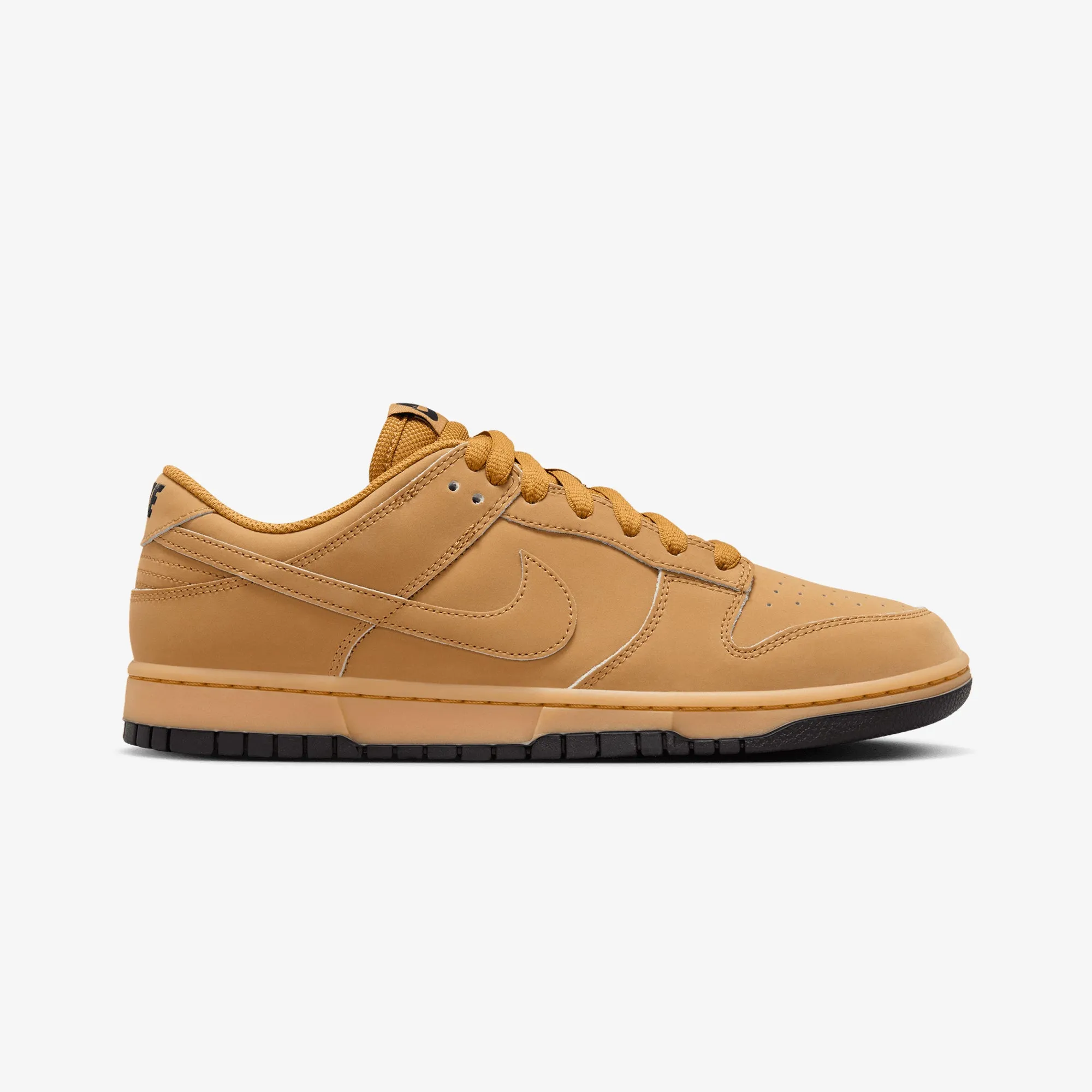 NIKE | DUNK LOW RETRO SE { WHEAT/WHEAT-GUM YELLOW-BLACK Spring Bloom